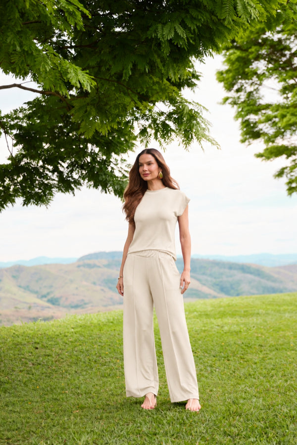 CALÇA RETA COM BOLSO MODAL GENEBRA ALGODAO