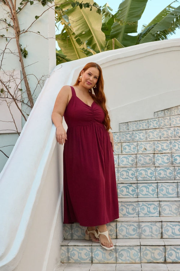 VESTIDO MIDI COM ALÇA LARGA E FRANZIDO CABERNET