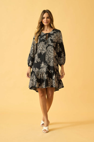 VESTIDO CURTO COM CADARCO FLOR DE RENDA PRETO