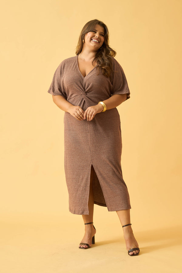 VESTIDO MIDI COM BUSTO RETORCIDO MARROM VINHO