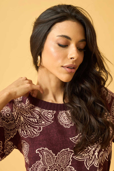BLUSA COM MANGA CURTA COM GOLA FLOR DE RENDA VINHO