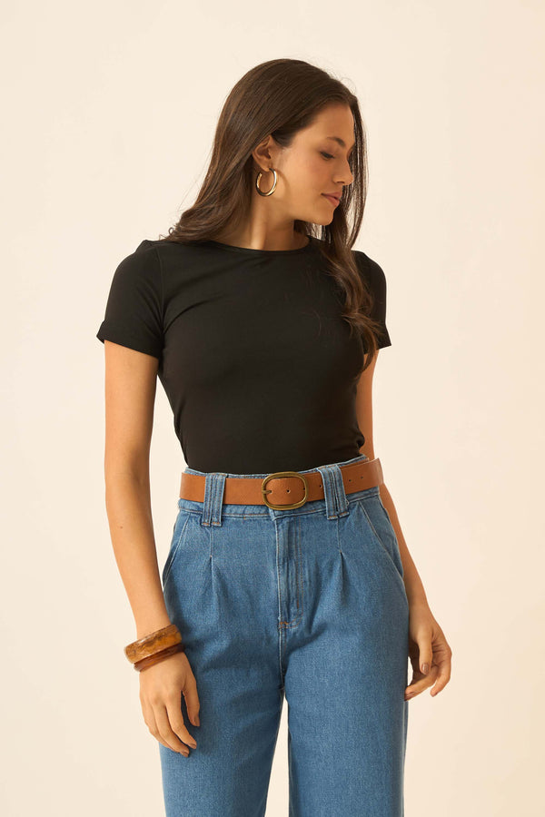 BLUSA COM MANGA CURTA PRETO