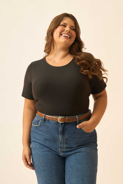 BLUSA COM MANGA CURTA PRETO