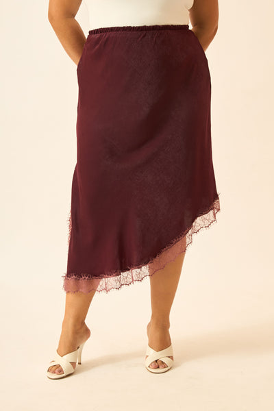 SAIA MIDI COM FENDA E RENDA CRINCLE LISO VINHO