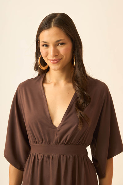 VESTIDO LONGO DECOTE V MARROM ESCURO