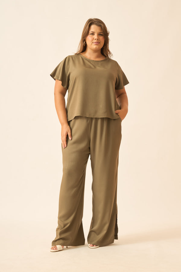 CALÇA RETA COM BOLSO VERDE URBAN