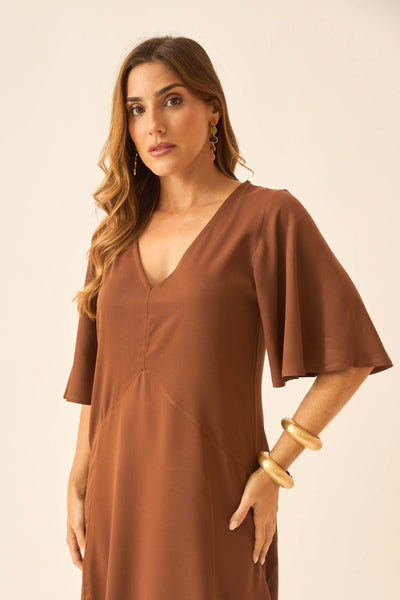 VESTIDO CURTO COM DECOTE V MARROM TRUFA