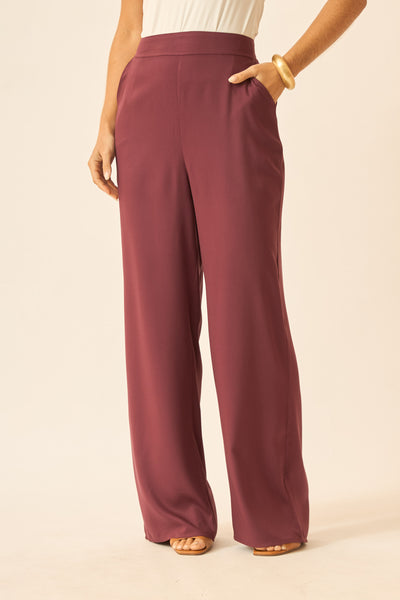CALÇA RETA COM BOLSO ROXO FRUTADO