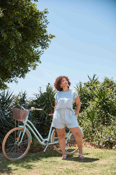 SHORT COM CADARÇO RAYON SLUB AZUL CÉU