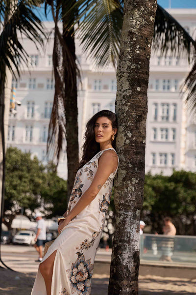 VESTIDO LONGO REGATA FLOR DE AREIA