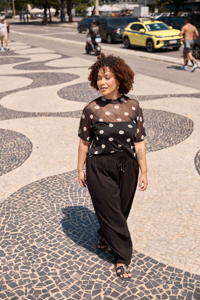 BLUSA COM GOLA EM TULE MAXI POÁ