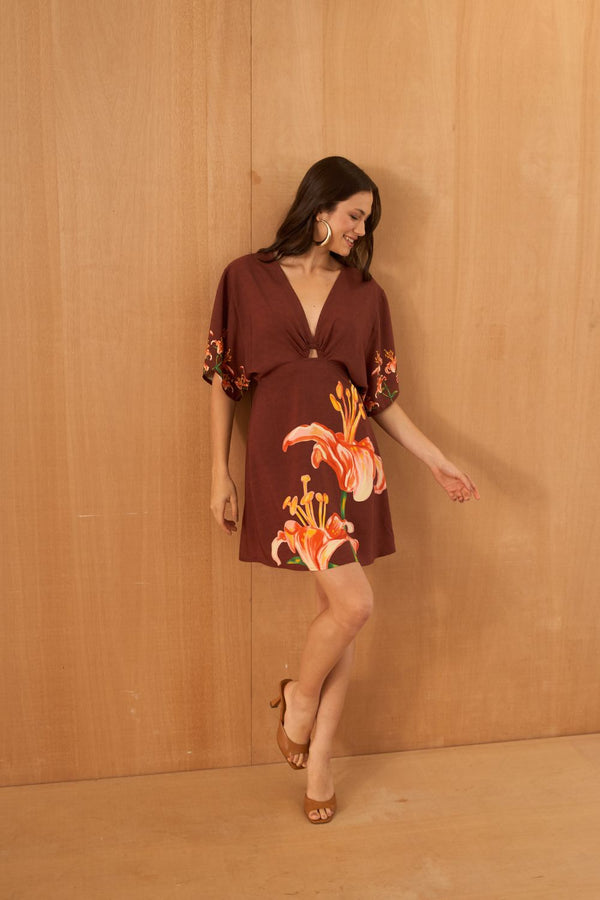 VESTIDO CURTO DECOTE V LIRIO II