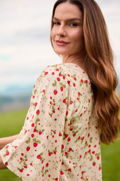 VESTIDO CURTO UM OMBRO SÓ MINI CAMPO DE MORANGOS ALGODÃO