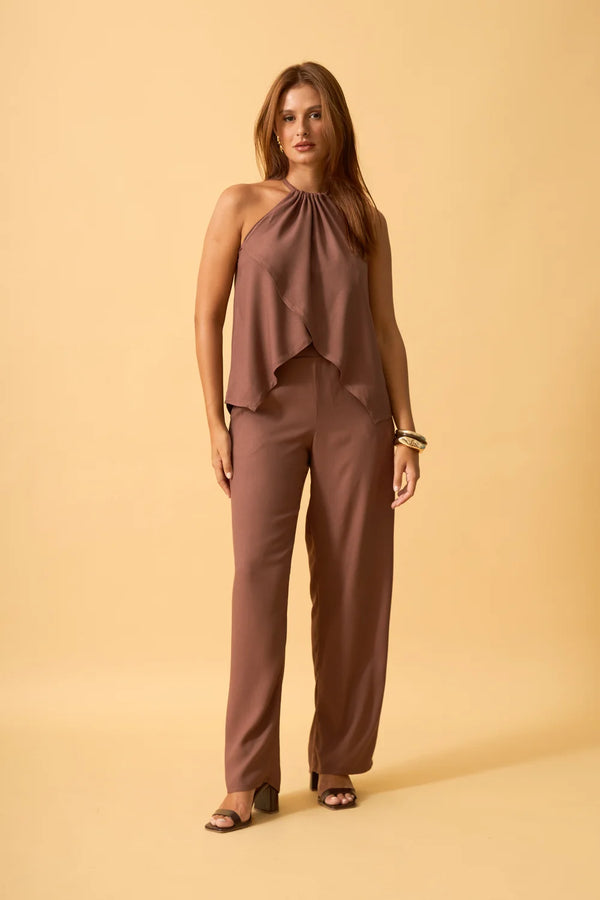 CALCA RETA COM BOLSO VISCOSE CREPADA CAPPUCCINO