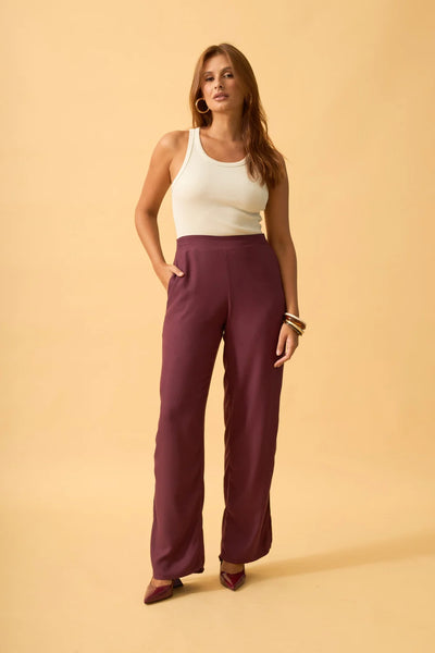 CALCA RETA COM BOLSO VISCOSE CREPADA ROXO FRUTADO