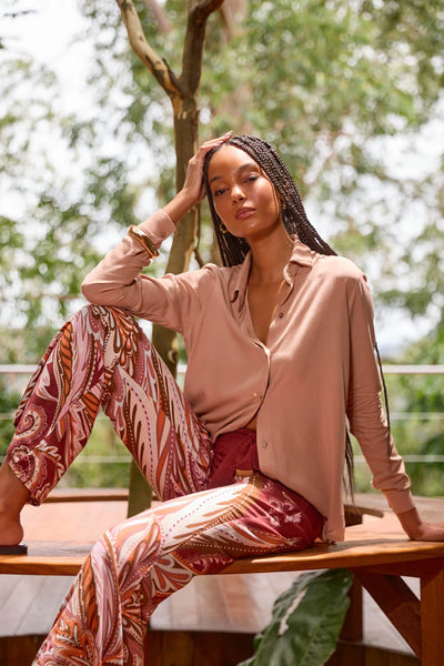 BLUSA SOCIAL COM BOTOES RAYON SLUB BEGE QUENTE