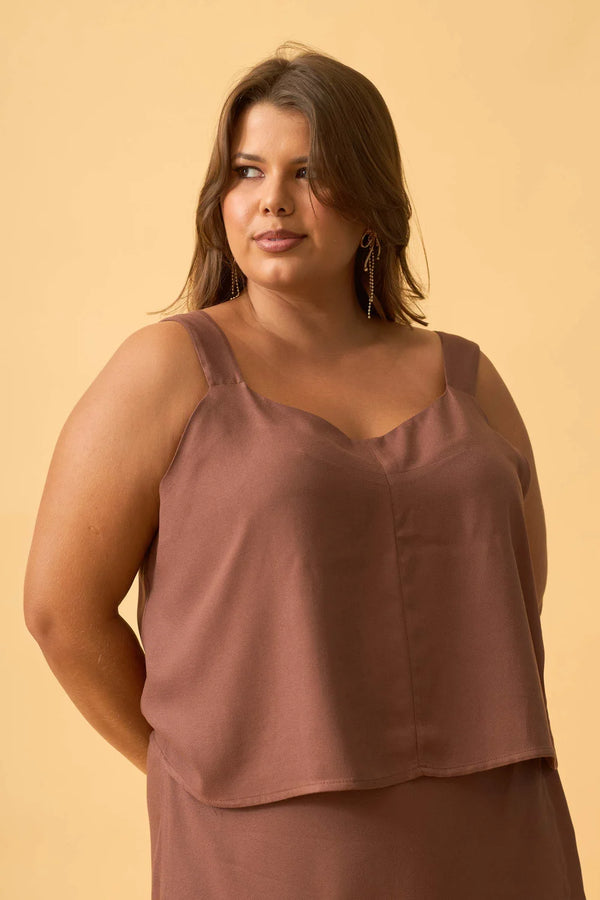 BLUSA COM ALCA LARGA VISCOSE CREPADA CAPPUCCINO