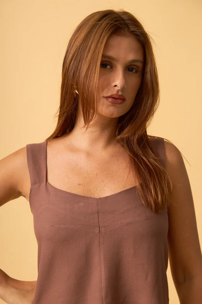 BLUSA COM ZIPER VISCOSE CREPADA MARROM CHOCOLATE