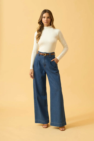 BLUSA COM GOLA SUEDE LIGTH BRANCO SUSSURRO