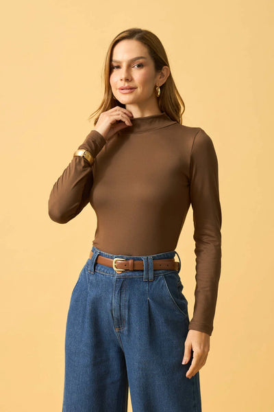 BLUSA COM GOLA SUEDE LIGTH TERRA ESCURA