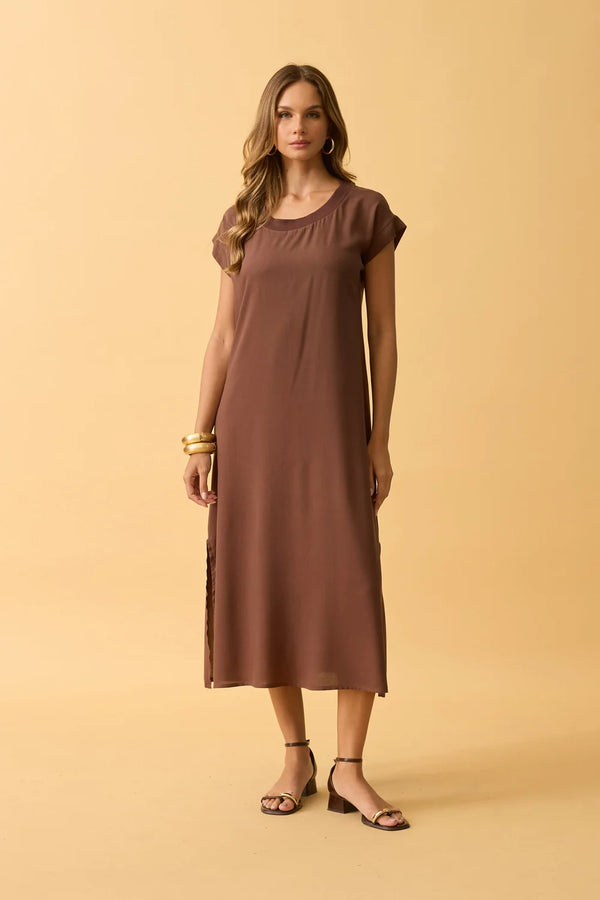 VESTIDO MIDI VISCOSE LISA COM GOLA TRUFA