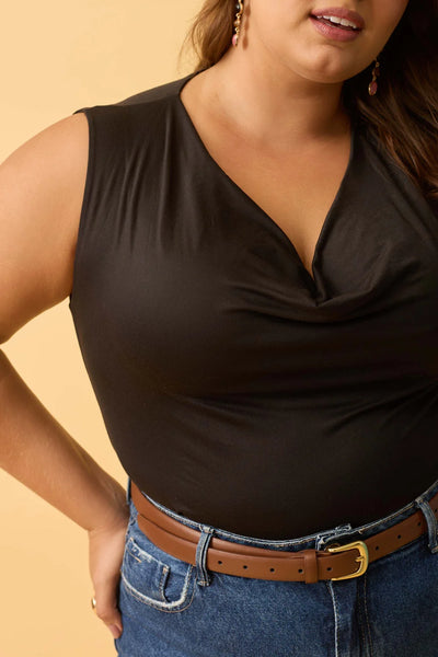 BLUSA COM DECOTE DEGAGE SUEDE LIGHT PRETO