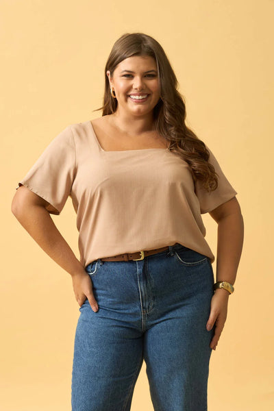 BLUSA COM DECOTE QUADRADO SLUB LISO CASTOR