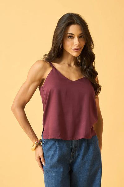 CAMISETA COM DECOTE V TWILL ROXO FRUTADO