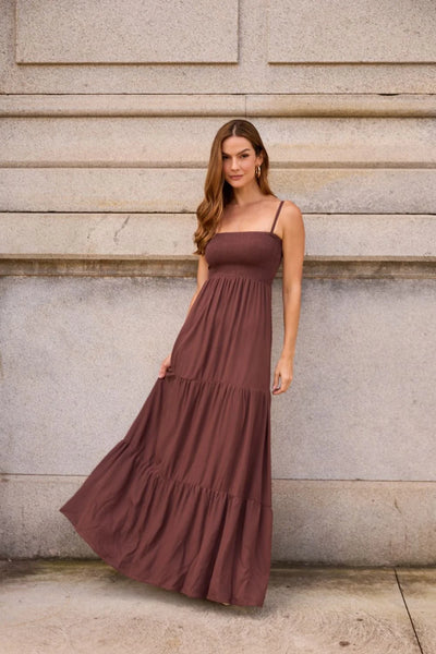 VESTIDO LONGO COM BABADOS SLUB LISO MARROM ESCURO