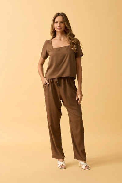 CALCA CENOURA COM BOLSO TWILL CAPPUCCINO