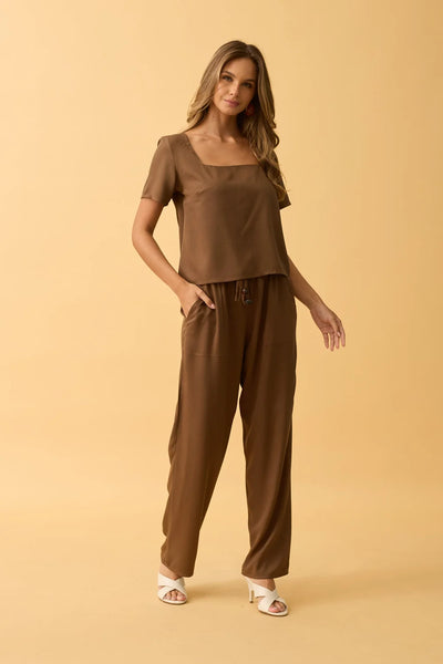 BLUSA COM DECOTE QUADRADO TWILL CAPPUCCINO