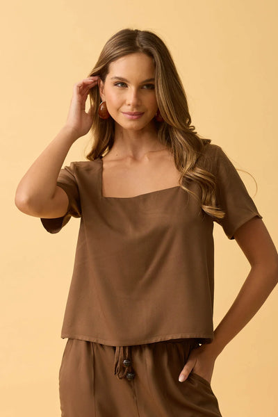 BLUSA COM DECOTE QUADRADO TWILL CAPPUCCINO