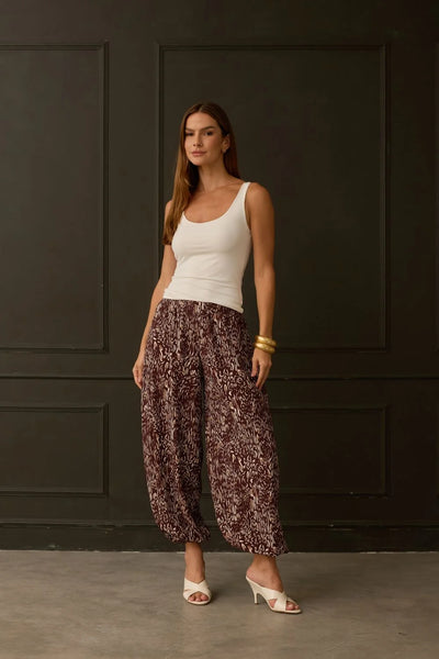 CALCA ALADIM ANIMAL PRINT I MARROM