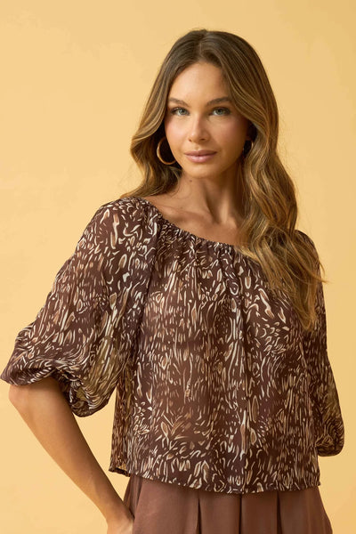 BLUSA OMBRO A OMBRO CHIFFON ANIMAL PRINT II MARROM