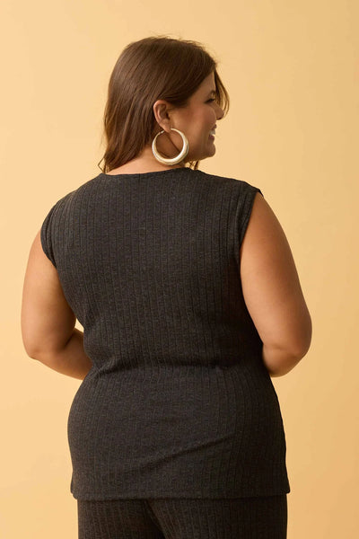 BLUSA TRANSPASSADA CANELADA FLANEL PRETO