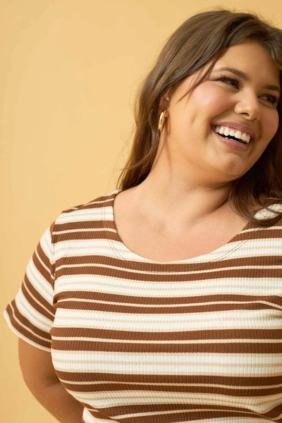BLUSA COM DECOTE REDONDO RIBANA LISTRADA COBRE