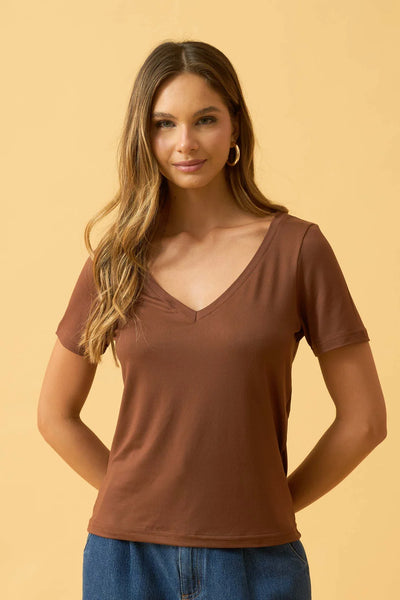 BLUSA COM DECOTE SUEDE LIGHT LISO CAPPUCCINO
