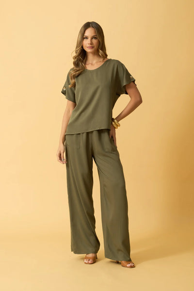 CALCA RETA COM BOLSO TWILL OLIVE NIGHT