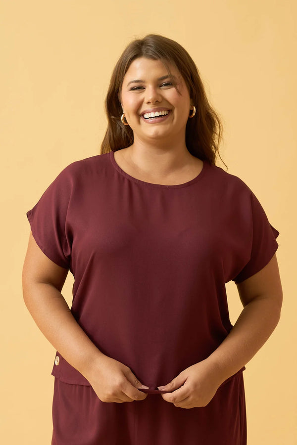 BLUSA COM BOTOES NA LATERAL VINHO