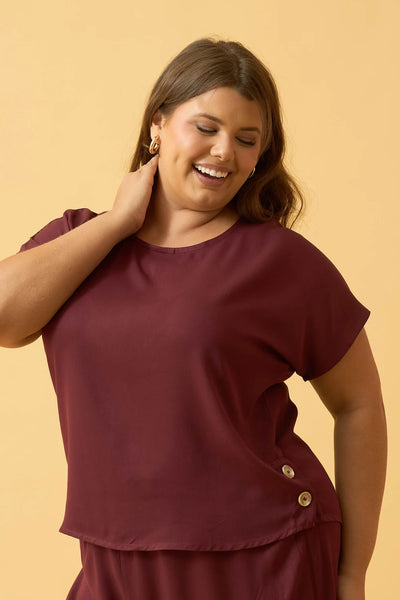 BLUSA COM BOTOES NA LATERAL VINHO