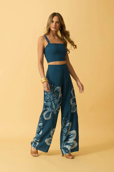 CROPPED COM DETALHE DE CORDA MAXI FLOR BORDADO