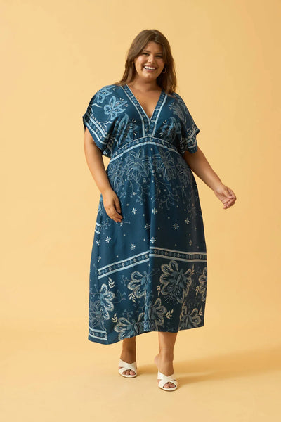VESTIDO MIDI MANGA JAPONESA JARDIM BORDADO