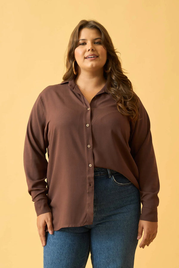 BLUSA SOCIAL COM BOTOES MARROM ESCURO