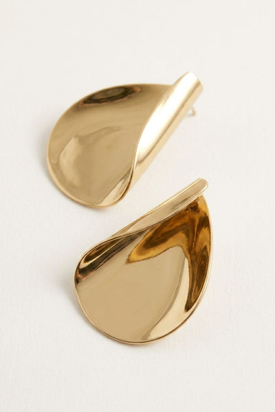 BRINCO GOTA CURVADA DOURADO