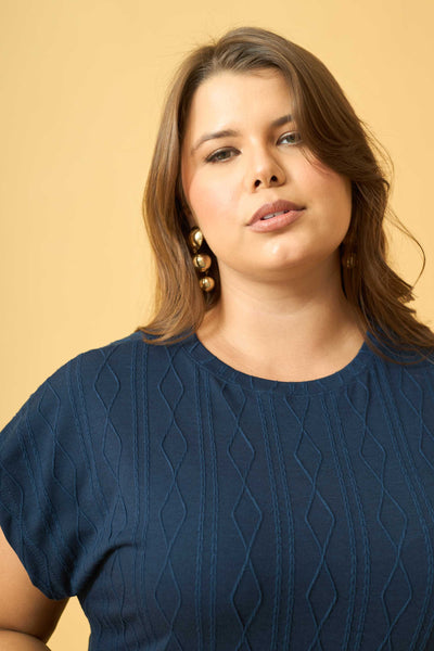 BLUSA COM DECOTE REDONDO JACQUARD TRANÇADO MARINHO