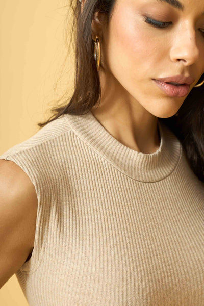 BLUSA COM GOLA CANELADO CONFORT BEGE QUENTE