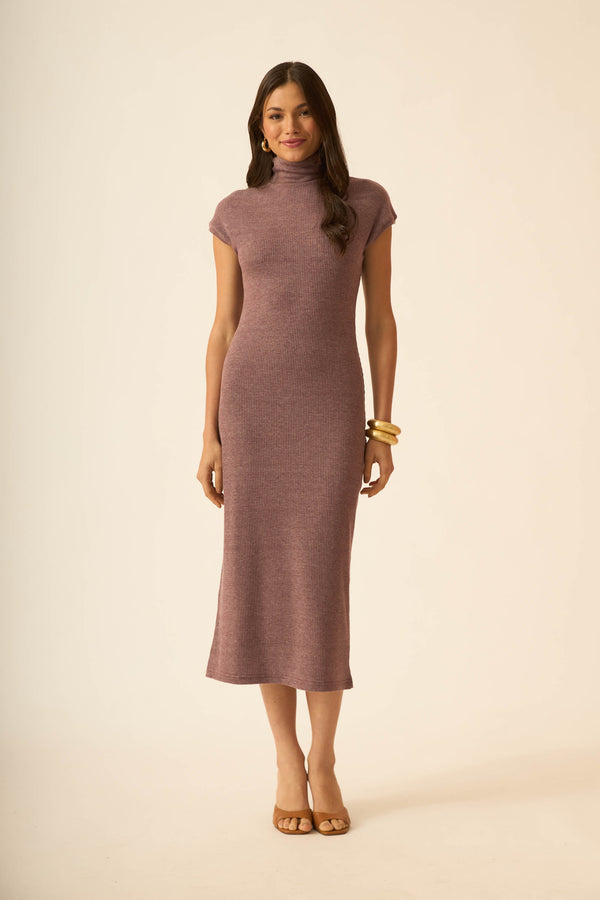 VESTIDO MIDI CANELADO CONFORT VINHO