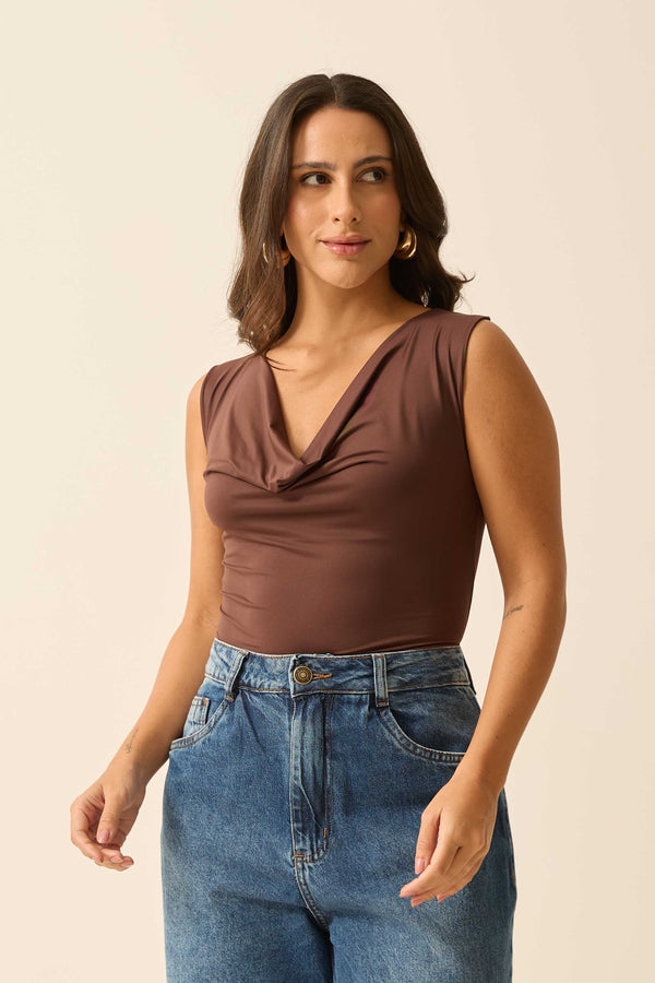 BLUSA COM DECOTE DEGAGÊ EM POLIAMIDA MARROM ESPRESSO