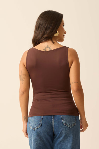 CAMISETA DECOTE U EM POLIAMIDA MARROM ESPRESSO