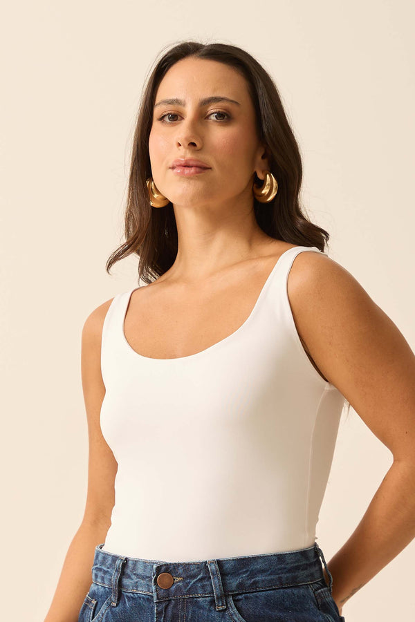CAMISETA DECOTE U EM POLIAMIDA OFF